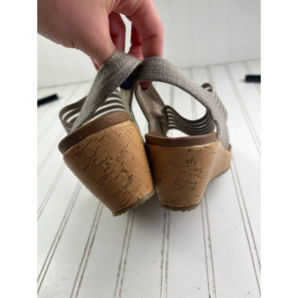 Skechers Rumblers Beverley Taupe Strappy Cork Wedge Sandals Women's Size 9.5